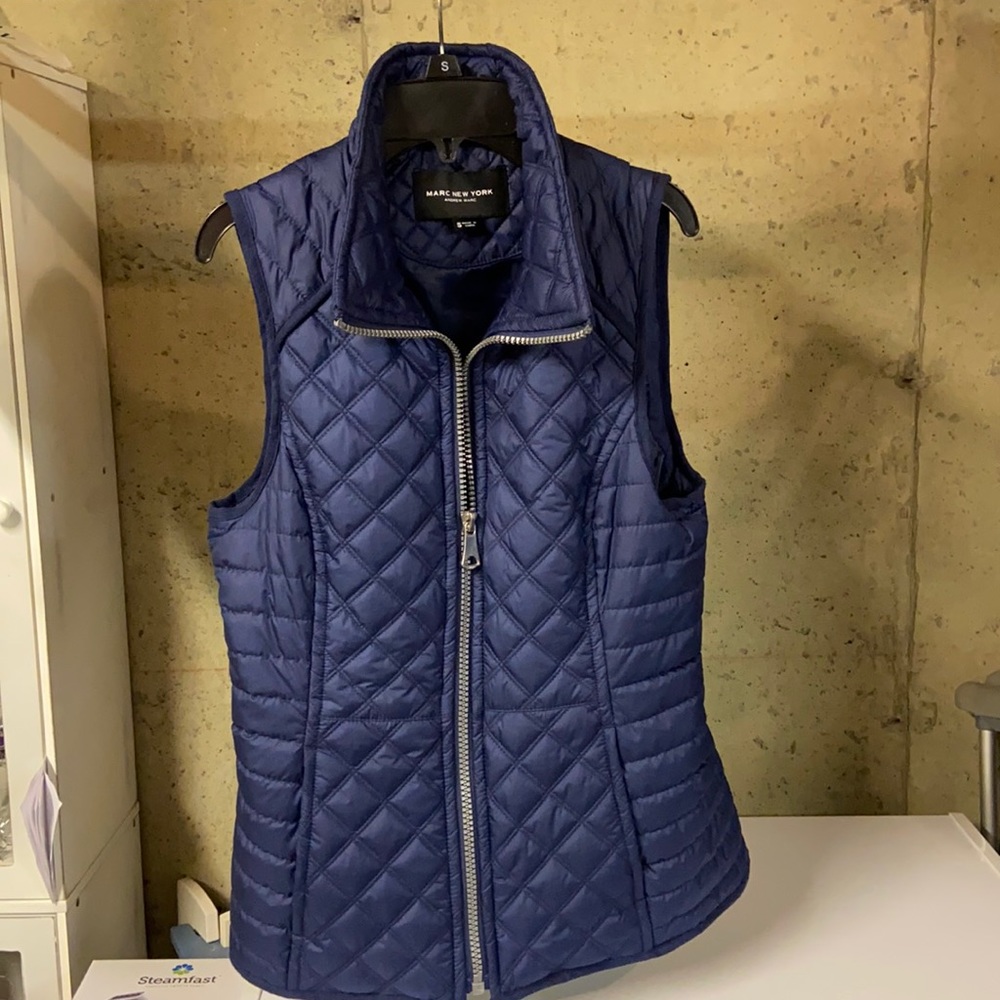 Ladies blue waffle pattern vest